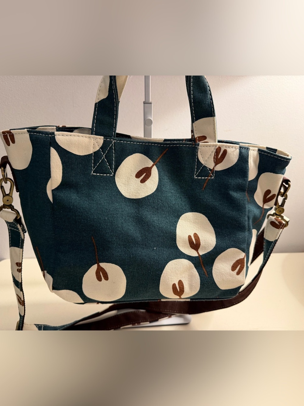 Maika mini tote in “Tansy” pattern with green, brown and cream colors. - Picture 2 of 7